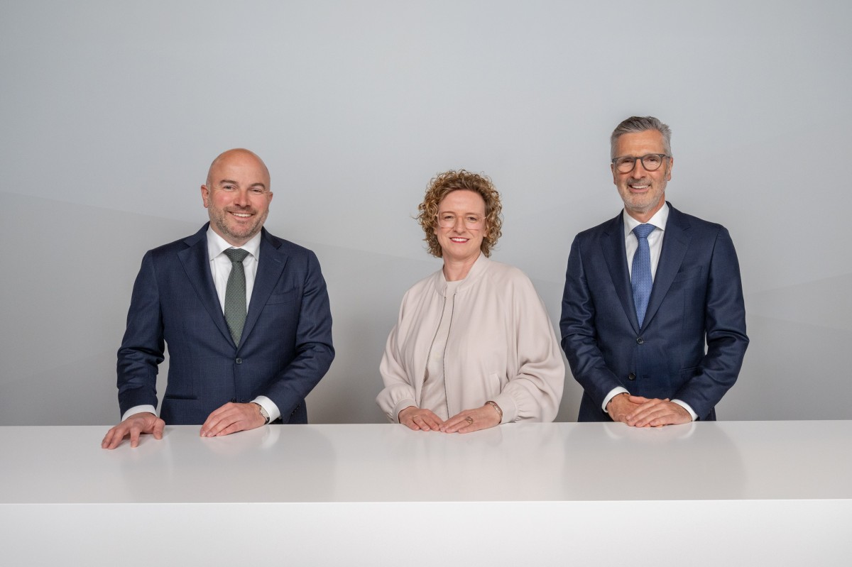 Robert Friedmann, Chairman of the Central Management Board of the Würth Group, at the Press Conference on the Annual Financial Statements. © Würth/Peter Petter Ralf Schaich, Member of the Central Management Board of the Würth Group, Sigrid Schneider, Public Relations Officer of the Würth Group, and Robert Friedmann, Chairman of the Central Management Board of the Würth Group, at the Press Conference on the Annual Financial Statements.